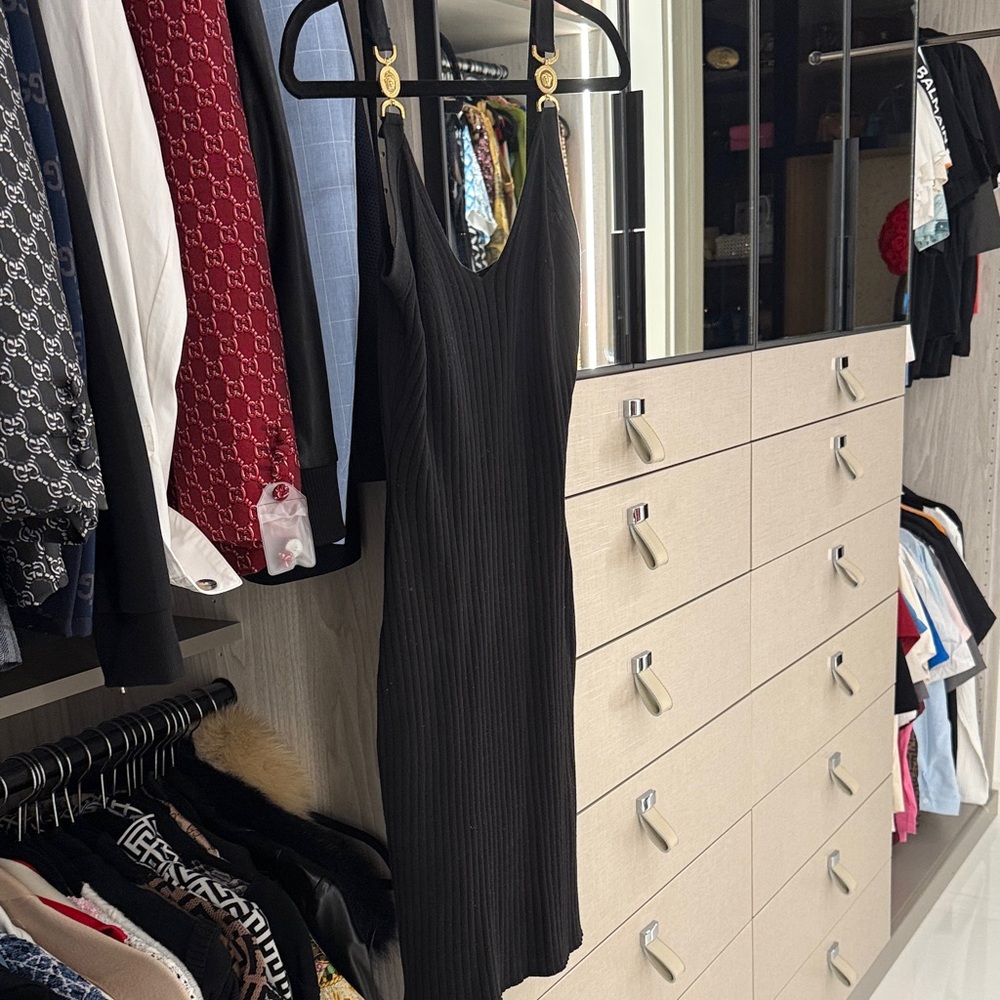Chic Black Backless Dress